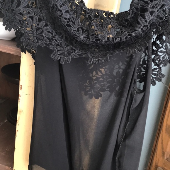 Top - Picture 2 of 2